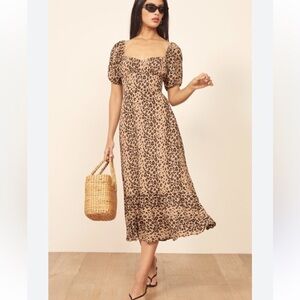 Reformation Size 4 Leopard Print Midi Dress